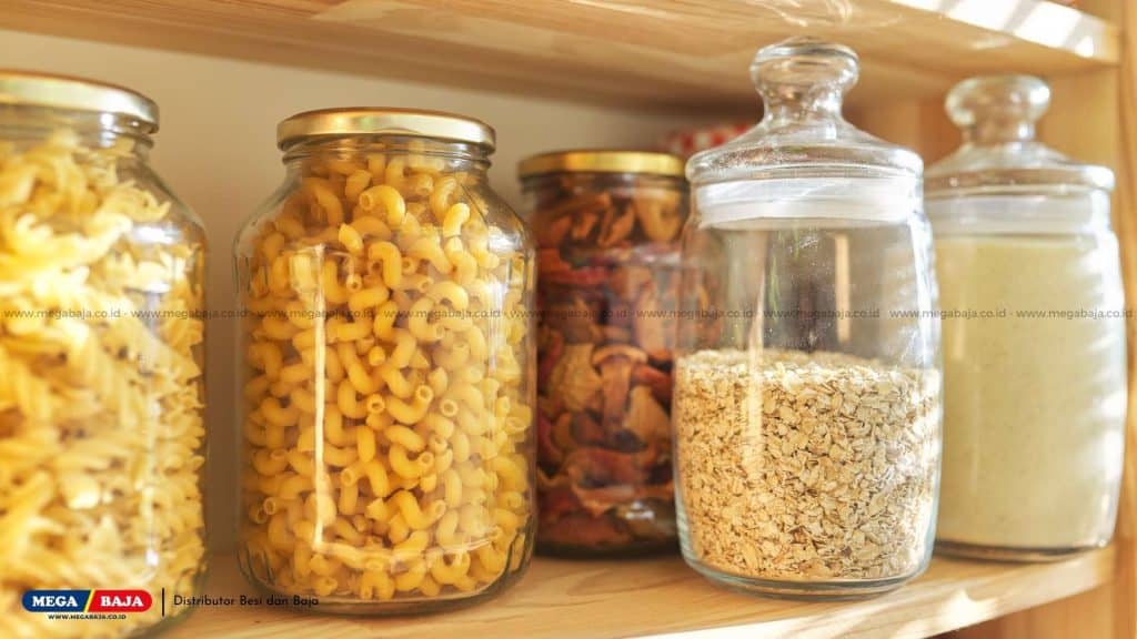 Toples Kaca untuk Menyimpan Camilan