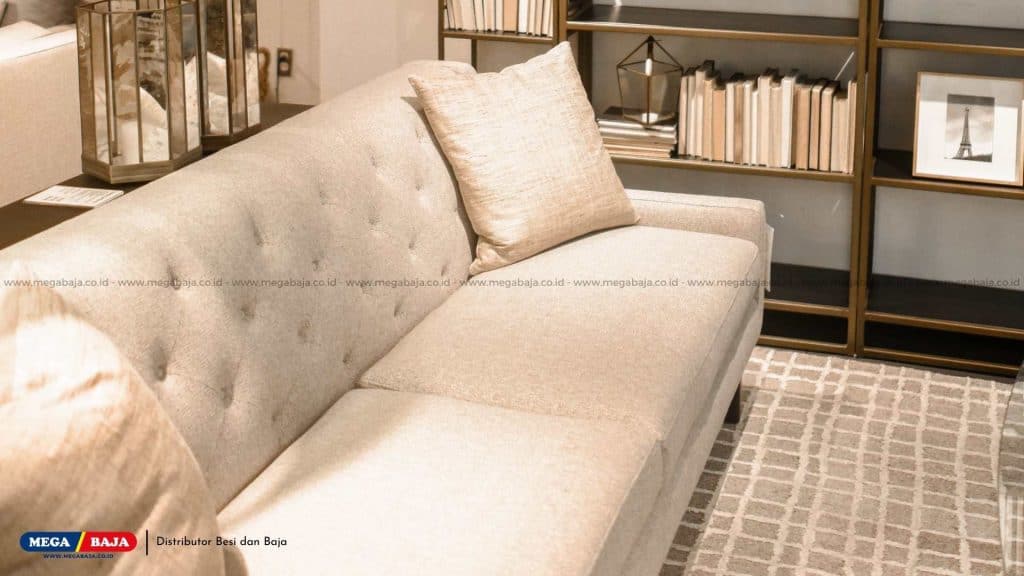 Mengapa Sofa Kain Harus Rutin Dibersihkan?