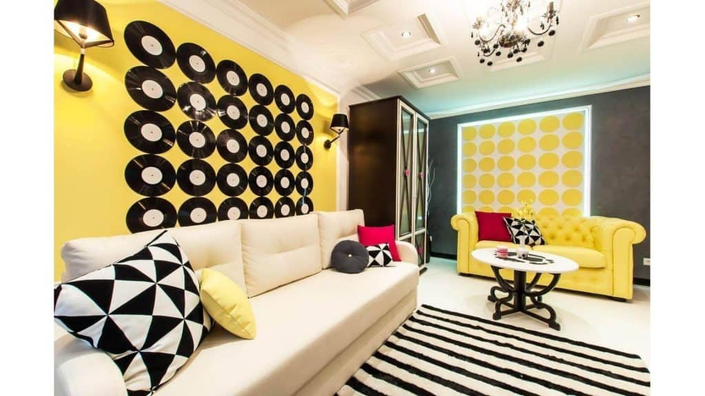 Visualnya Eye-Catching