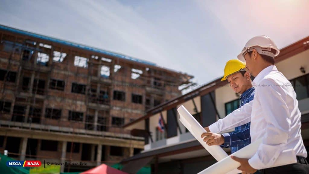 Memberikan Masukan dan Pendapat Secara Profesional