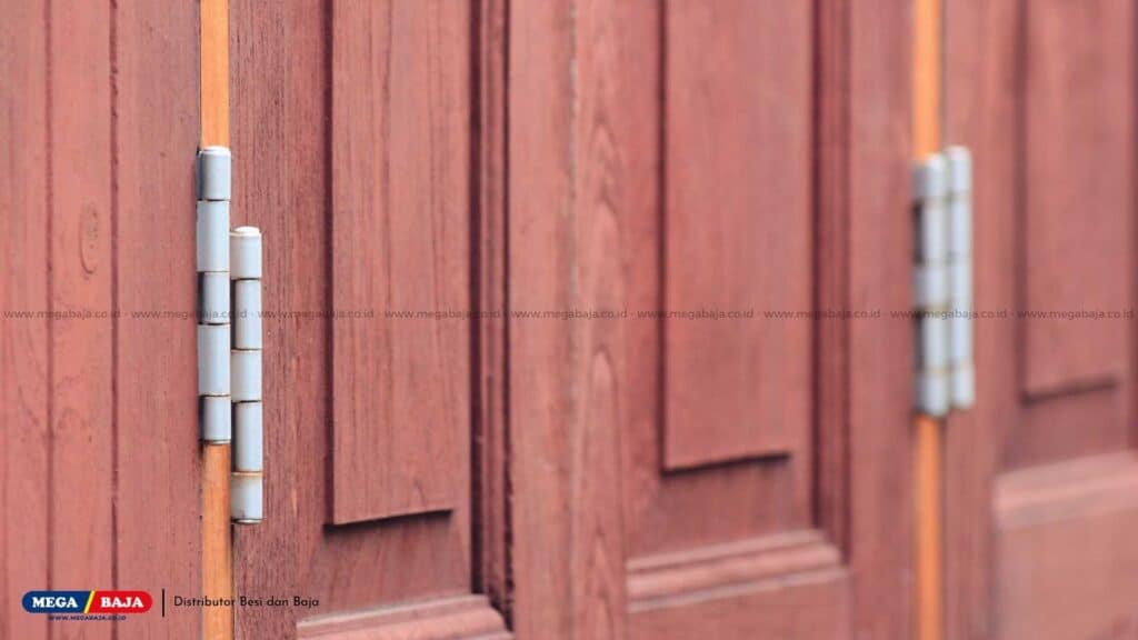 Bersihkan Engsel dan Handle