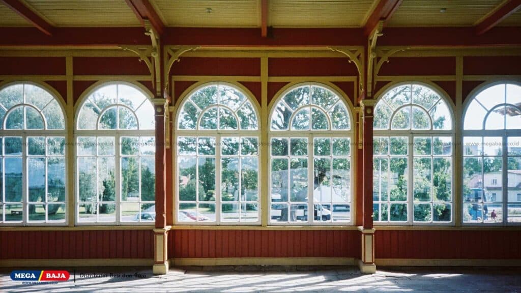 Jendela Lengkung (Arched Windows)