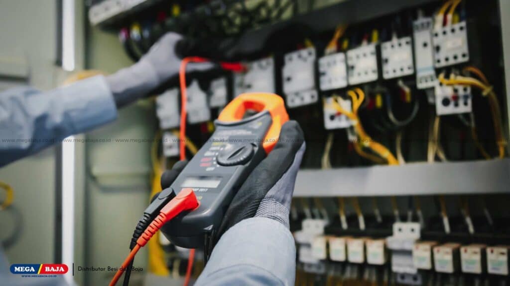 Melindungi Instalasi dan Peralatan Listrik