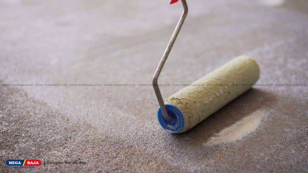 Aplikasikan Cat Ubin