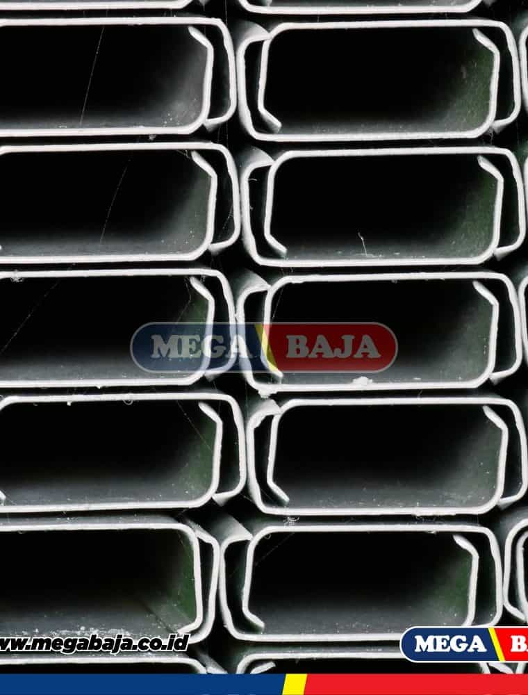 CNP Besi 70 mm x 33 mm x 6000 mm - Grade Biru