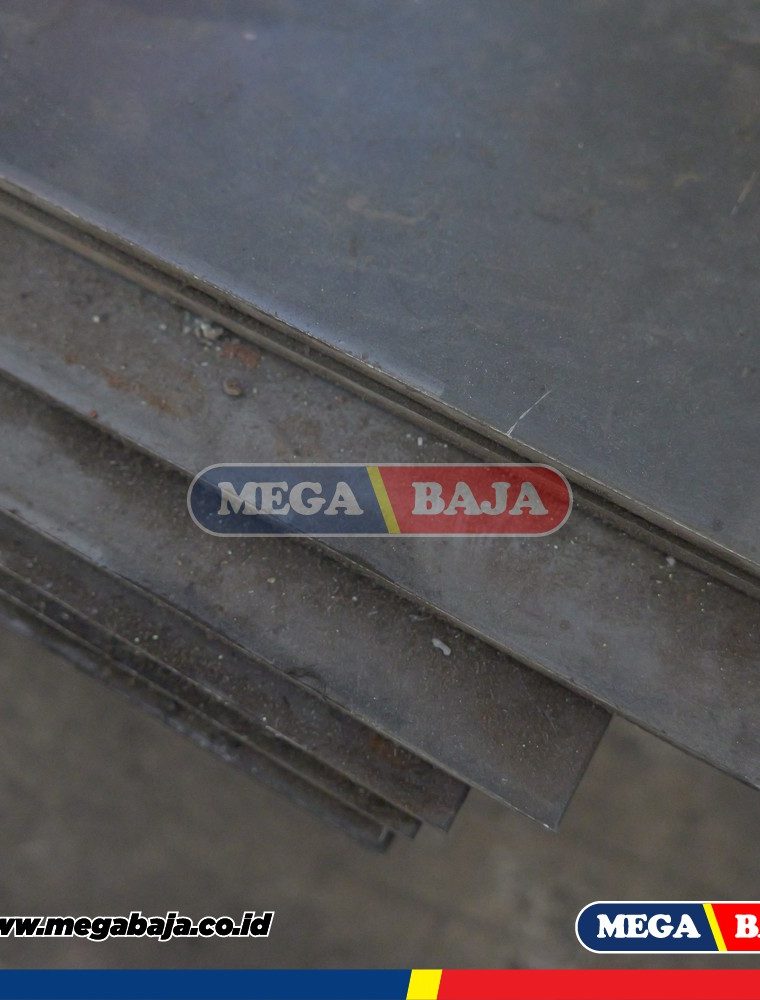 PLAT ESER HITAM KS 1,20 M X 2,40 M - 5,70 mm