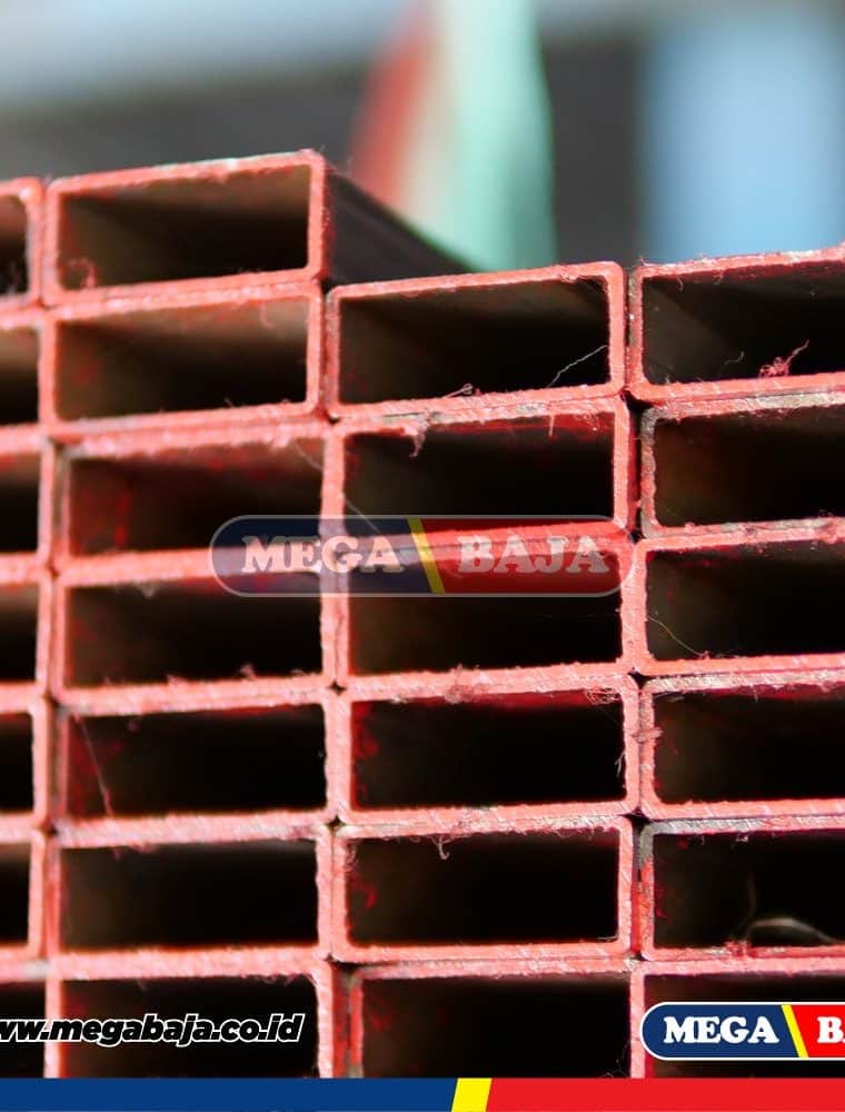 Hollo Putih 50 mm X 50 mm X 6.000 mm - Grade Merah