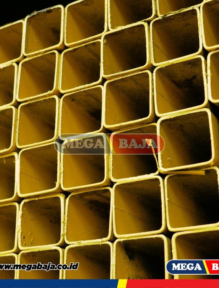 Hollo Hitam 200 mm X 200 mm X 6.000 mm - Grade Hijau Muda