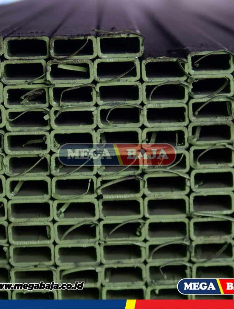 Hollo Hitam 75 mm X 150 mm X 6.000 mm - 2,70 mm