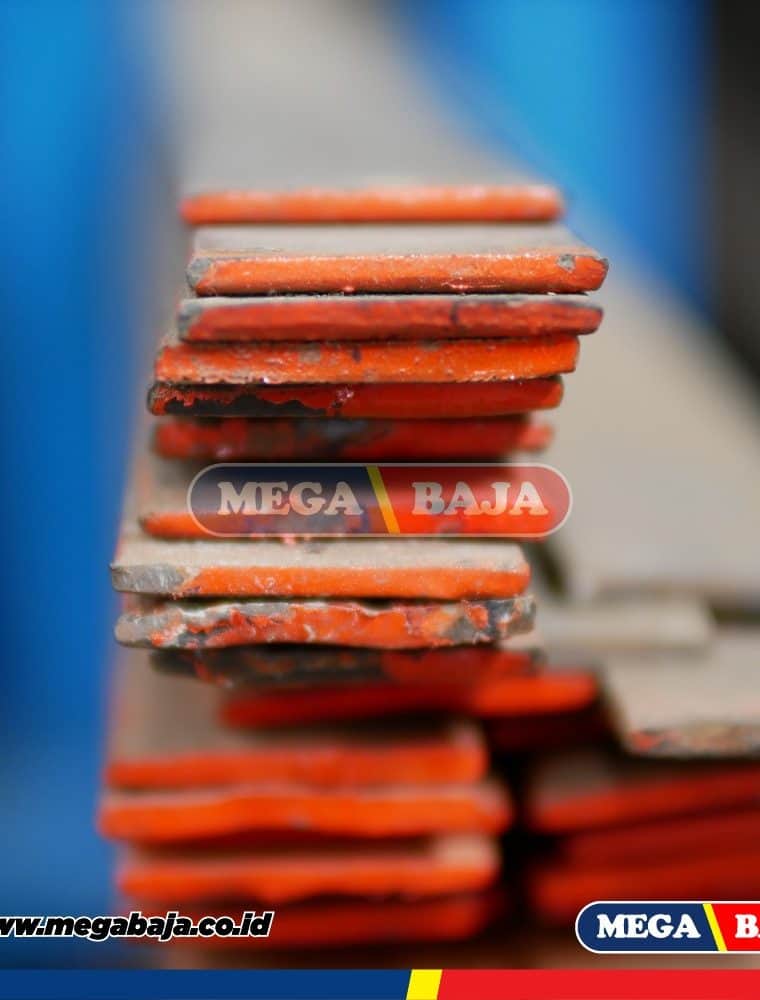 PLAT STRIP 4 x 30 x 5,7 ( 2x26x5,7)
