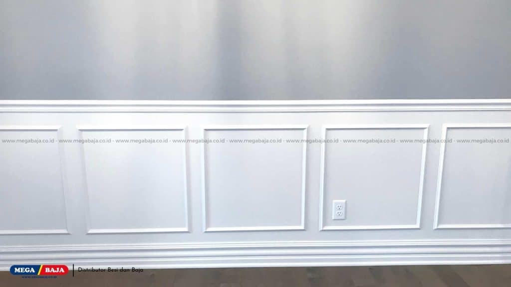 Raised Panel Wainscoting