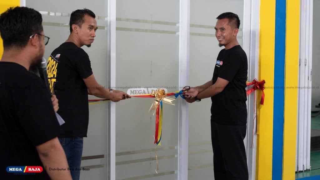 Gunting Pita Opening Mega Baja Bali