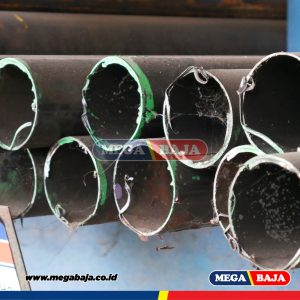 PIPA HITAM 20" MEDIUM SNI BAKRIE